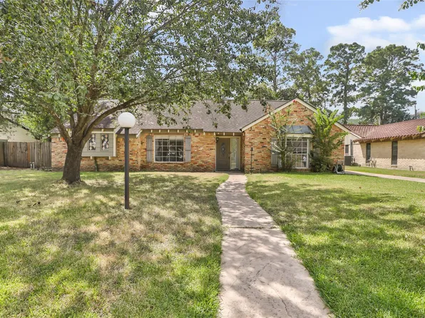 211 W North Hill Dr, Spring, TX 77388