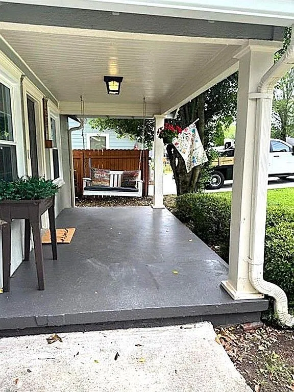 2 bed, 2.0 bath, 960 sqft, $2,300 — Photo 3