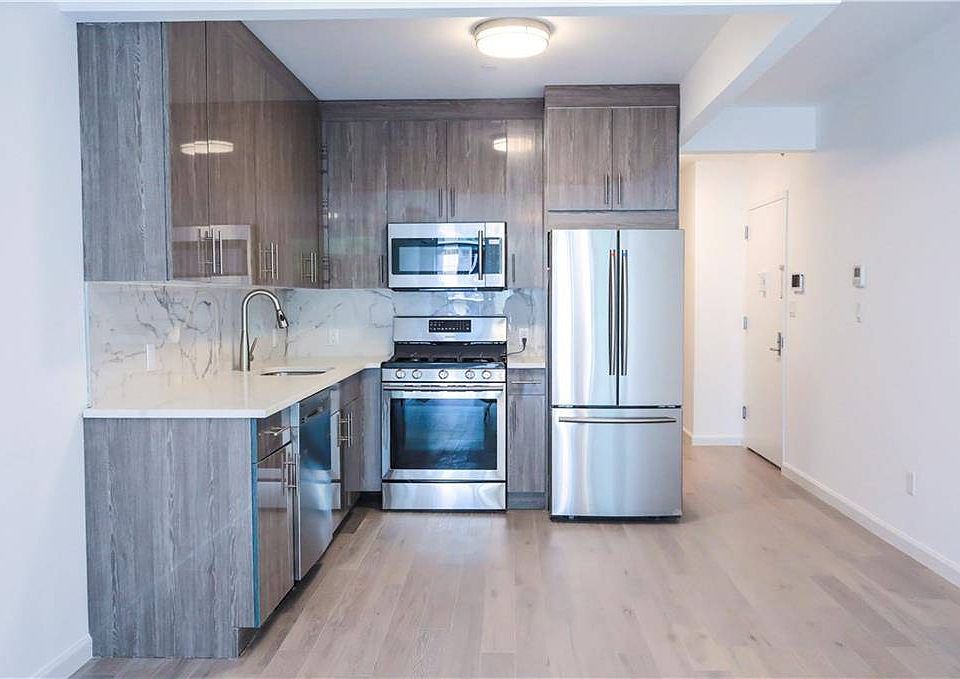 1st image of 2131 Ocean Ave #3