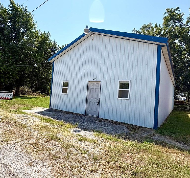 1st image of TRACT Front St #A