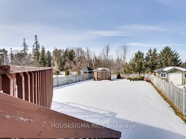 129 Gore Dr — Photo 3