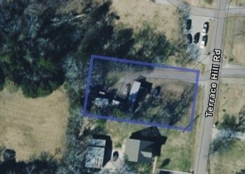 4th image of 613 Terrace Hill Rd