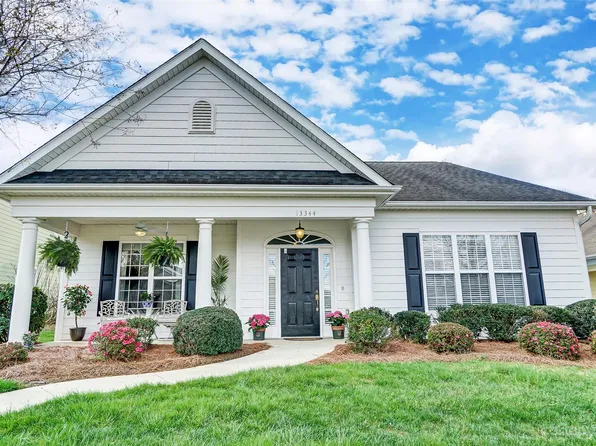 13344 Old Compton Ct, Pineville, NC 28134