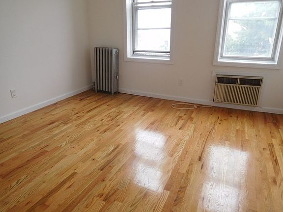 5th image of 2050 29th St APT 3A