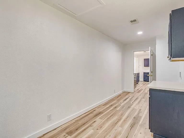 521 Mesquite Ave N — Photo 33