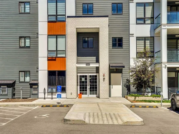 15 N Sage Meadows Lndg NW #5216, Calgary, AB T3P 1E5