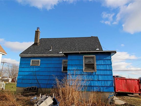4th image of 3511 S Park Ave