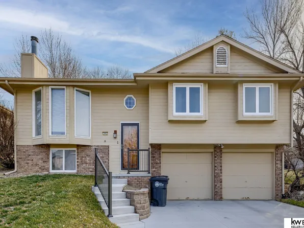 1603 N 152nd Plz, Omaha, NE 68154