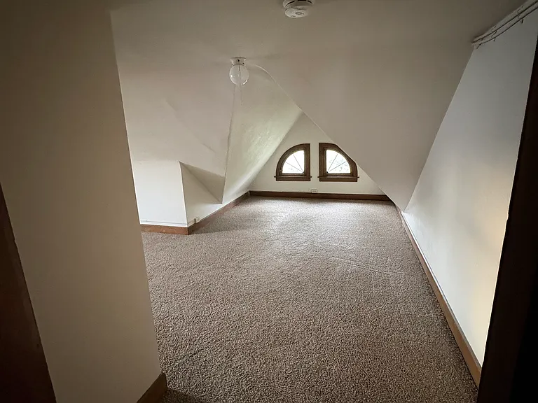 15735 Clifton Blvd #3 — Photo 5