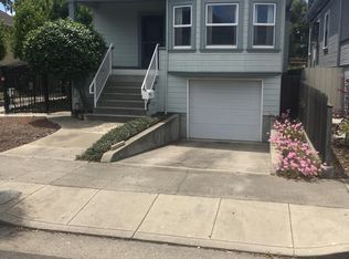 1207 9th St, Alameda, CA 94501