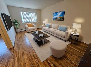 2231 38th St, Astoria, NY 11105