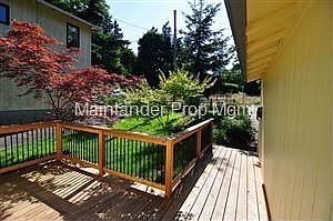 Entry deck
