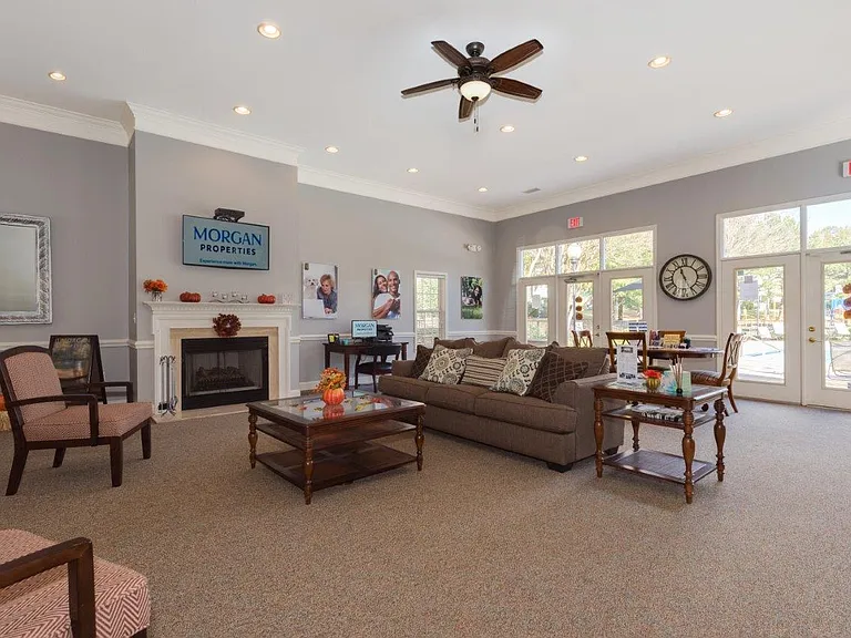 Forest Oaks Apartment Homes — Photo 17