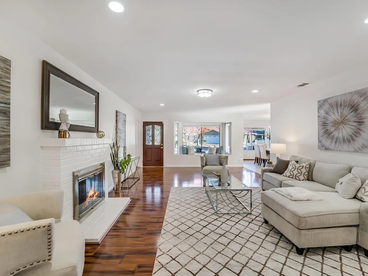 2845 Custer Dr — Photo 3