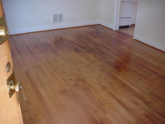 5th image of 3230 W Grace St APT 2