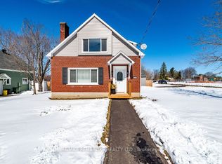 277 Dickson St, Pembroke, ON K8A 2X4