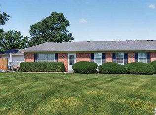 108 E Southglen Dr, Terre Haute, IN 47802