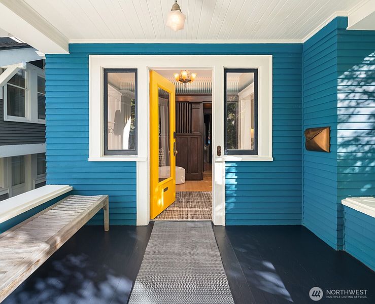 2nd image of 1154 18th Avenue E