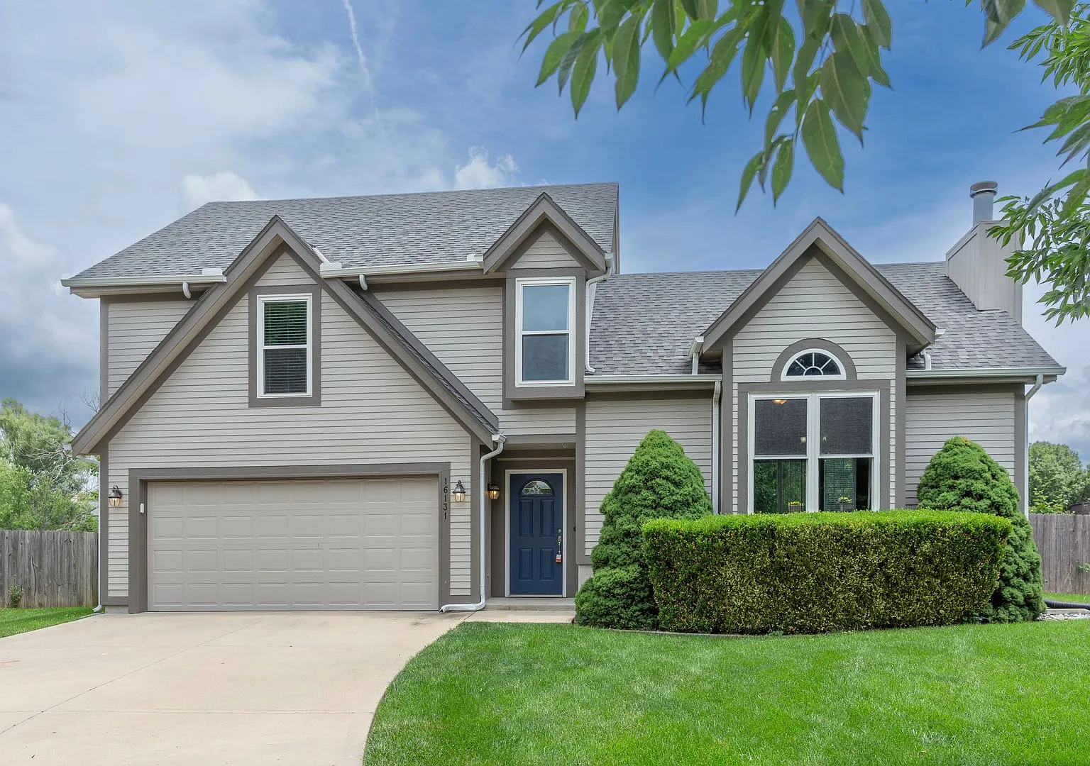3 BR/3BA | Newly Renovated Single Family Home | 2-Car Garage | Gated backyard — Photo 1