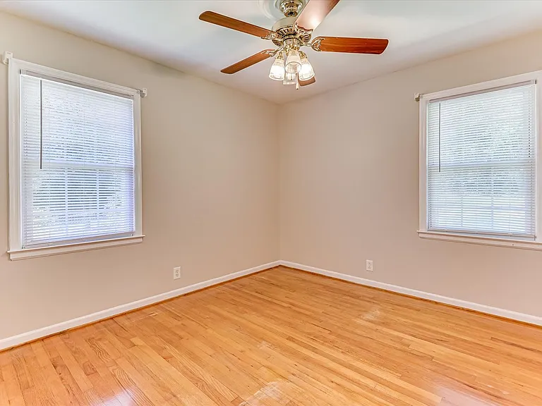 2705 Bolling Rd — Photo 42