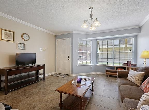 3rd image of 901 Joe Yenni Blvd APT B1