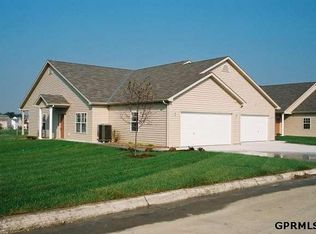 13910D Tregaron Rdg, Bellevue, NE 68123