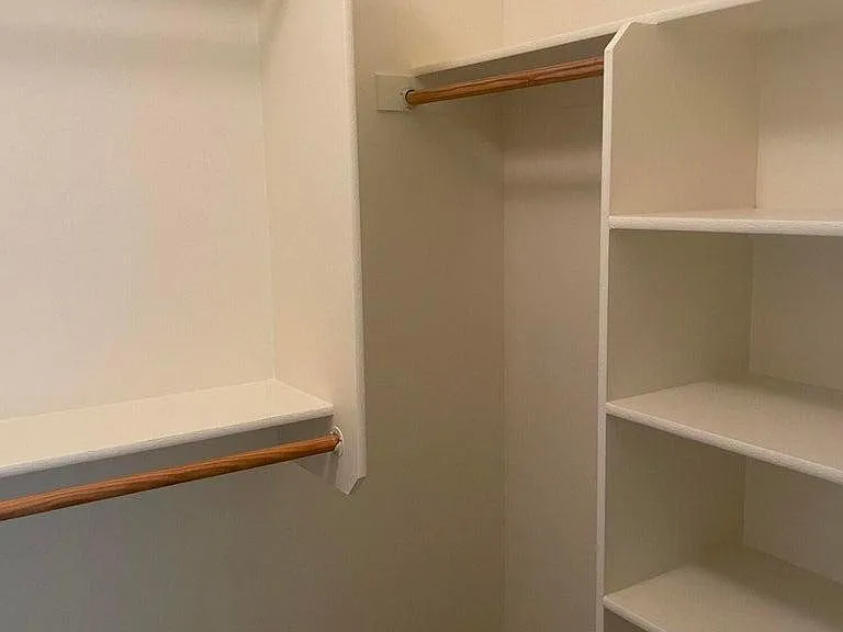 1333 S 220th Dr — Photo 19