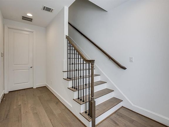 3rd image of 2230 Lou Ellen Ln #C