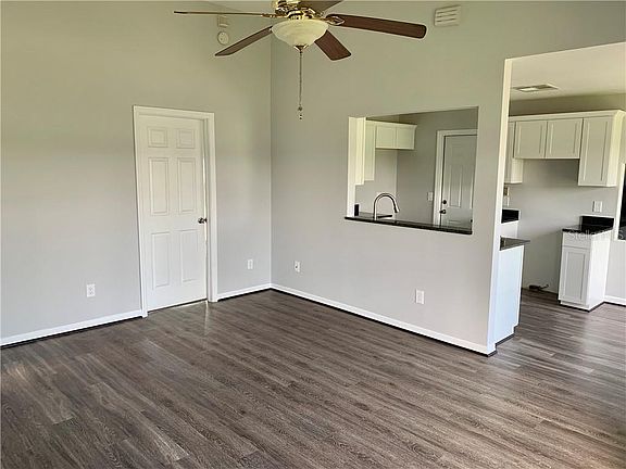 4th image of 338 Jacksonville Ct