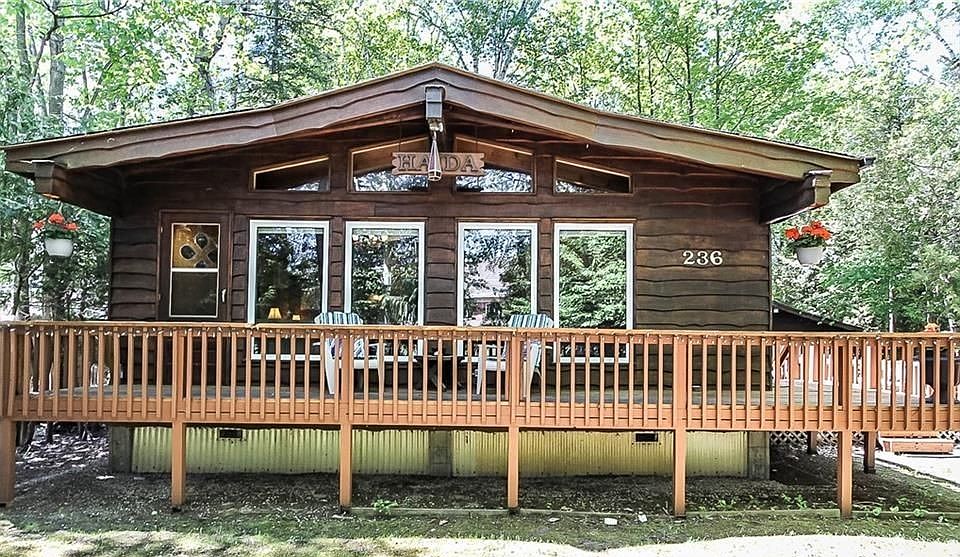 1st image of 236 Zoo Park Rd