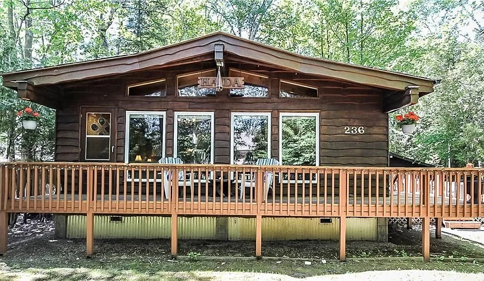 236 Zoo Park Rd