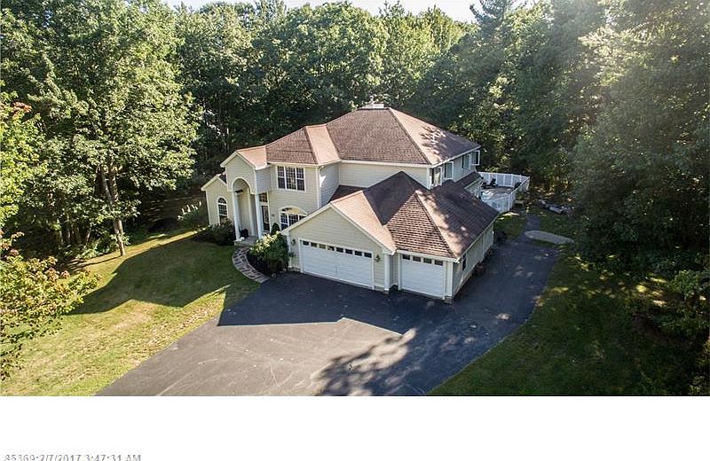 1st image of 20 Plymouth Dr