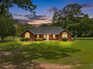 1227 County Road 3327, Omaha, TX 75571