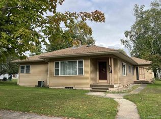 512 Saginaw St, Norway, MI 49870