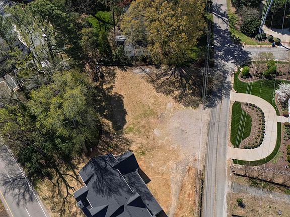2nd image of 109 Edenburgh Rd #7
