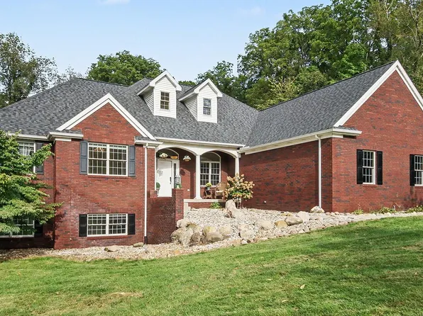 8240 Powderhorn Trl SE, Caledonia, MI 49316