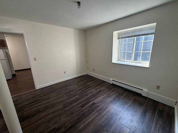 5th image of 261 Pine St APT 13