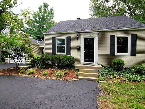3rd image of 609 Wooster Pike