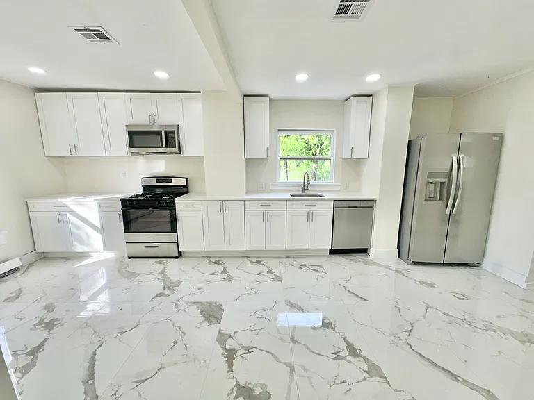 155 Leesville Rd — Photo 4