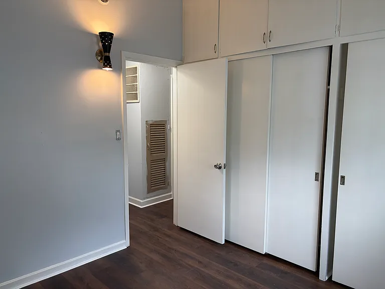5503 W 78th Ter — Photo 11