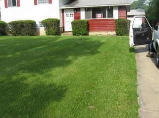 6622 Balsam Dr, Bedford Heights, OH