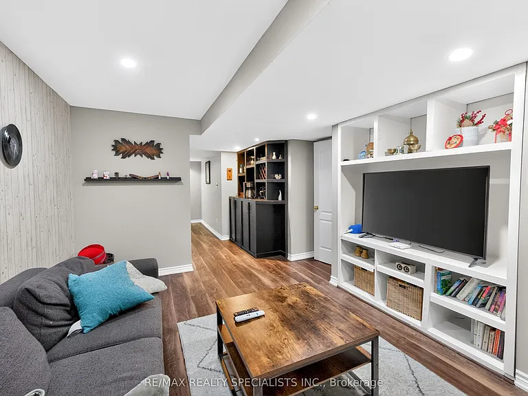 2067 Golden Orchard Trl — Photo 39