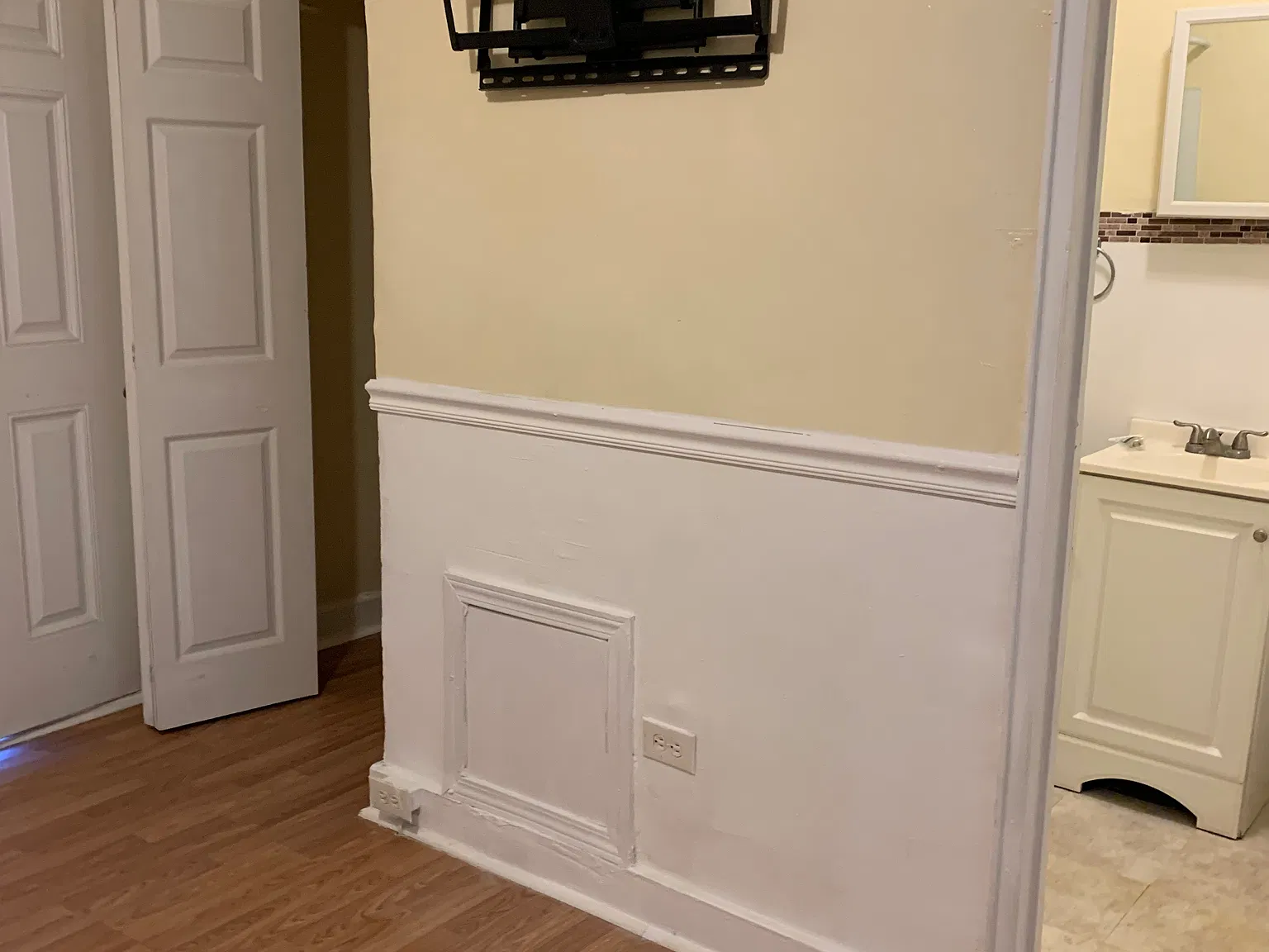 2 bed, 750 sqft, $700 — Photo 3