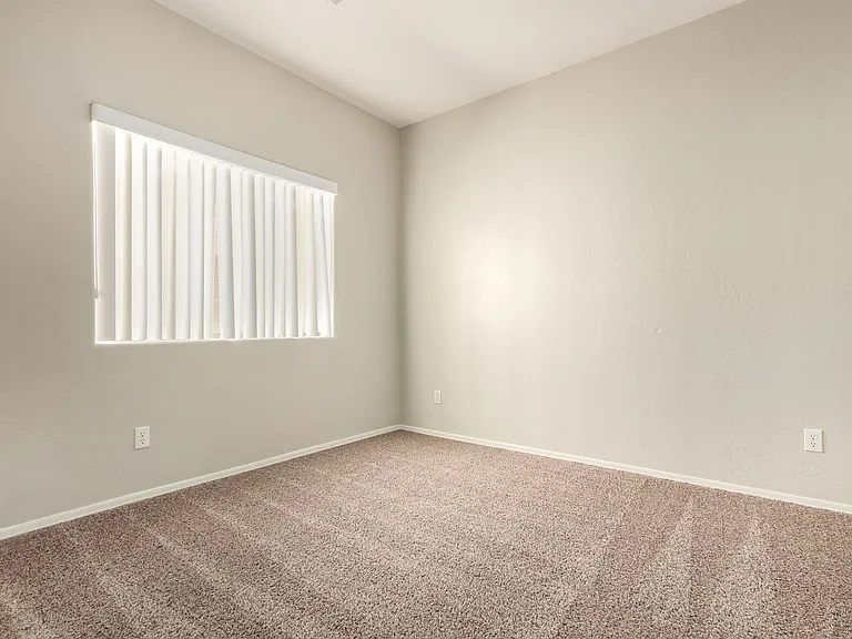 7927 W Mohave St — Photo 20