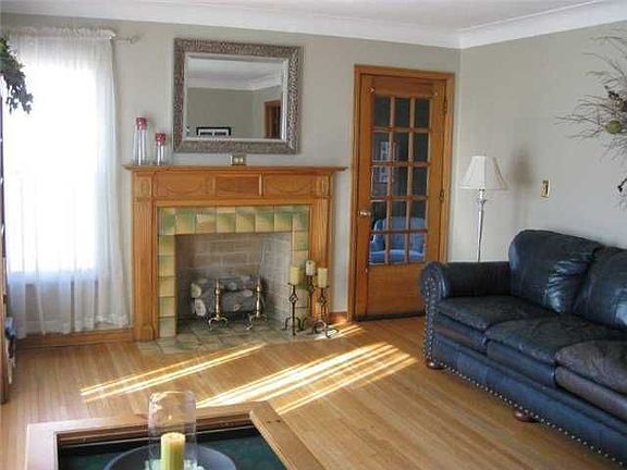 3rd image of 264 Jennings St