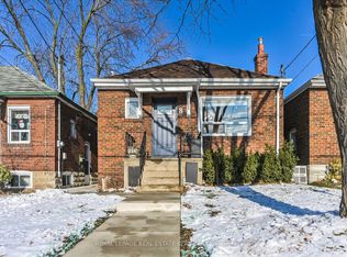8 Pritchard Ave, Toronto, ON M6N 1T1