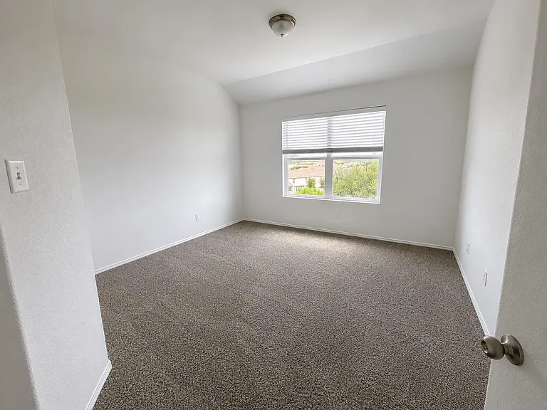 8109 Copper Prairie Bnd — Photo 33