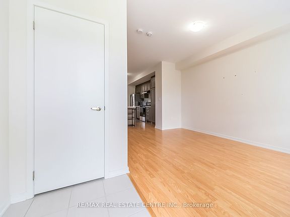 5th image of 30 Lambert Ln