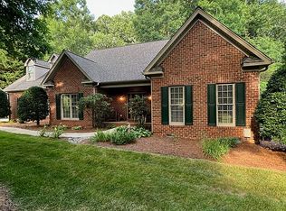 1684 Deer Run Ct, Oak Ridge, NC 27310