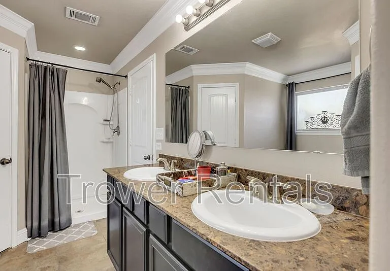 9915 Rainbow Dr — Photo 26